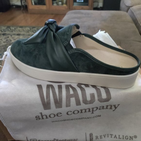 Spenco Orthotic Suede Bow Mules - Barbados - Picture 3 of 10